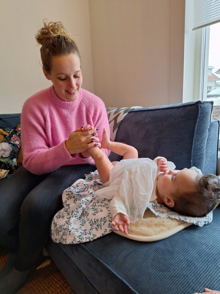 baby massage Lisanne